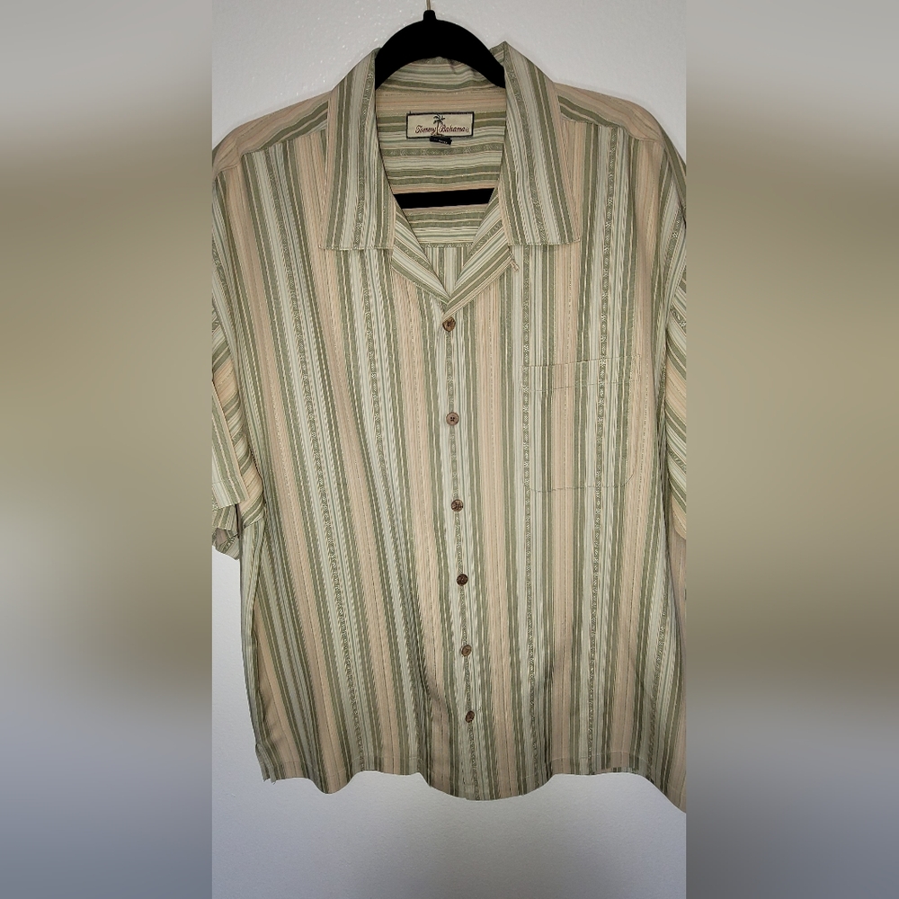 Tommy bahama Hawaiian shirt